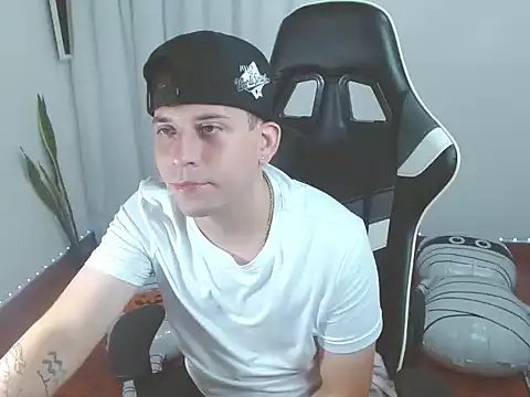 420Liam Show in webcam