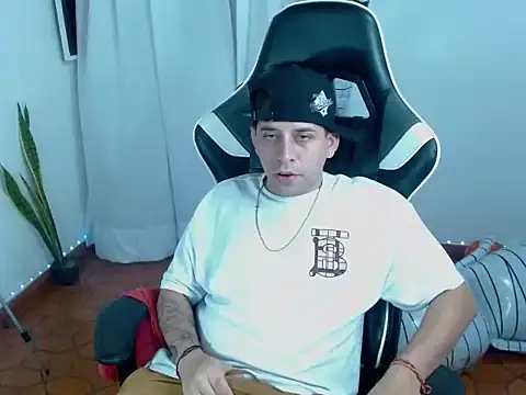 420Liam Show in webcam