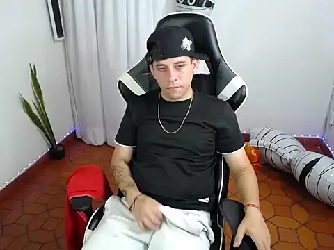 Show modela 420Liam na web-kameri