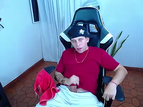 420Liam Шоу с уебкамера