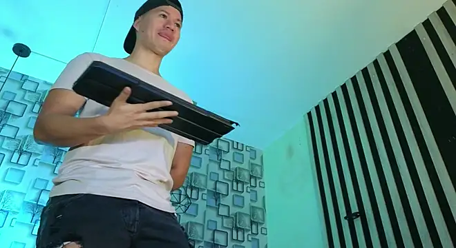 AndrewLuxe – webcam-show