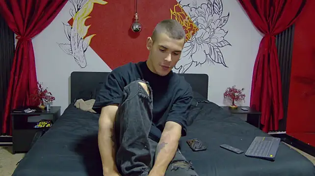 Tiago_Bizantium_ – webcam-show