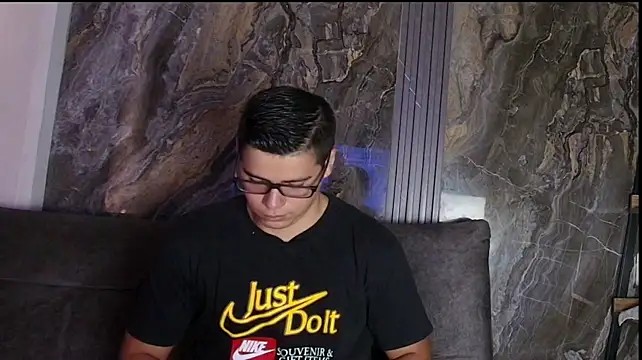 Luke_Conorr Webcamshow