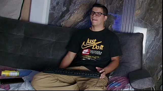 Luke_Conorrn Webbikameraesitys