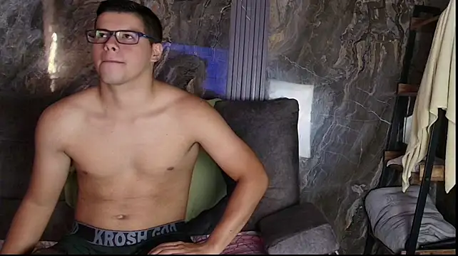 Luke_Conorrn Webbikameraesitys
