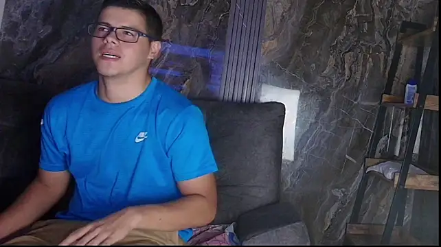 Luke_Conorrn Webbikameraesitys