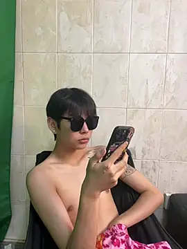 Show modela DDD_17 na web-kameri