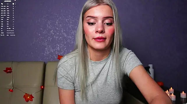 OnlyMolly's Live XXX Chat