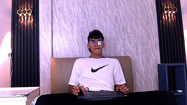 El_Hermetico Шоу с уебкамера