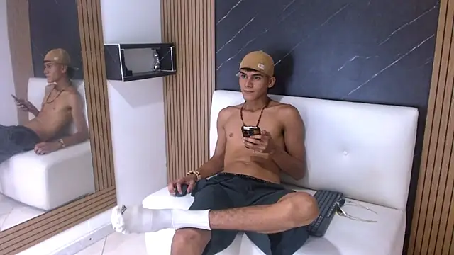 Show modela El_Hermetico na web-kameri