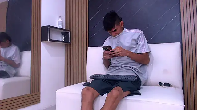 Pertunjukan Kamera Web El_Hermetico