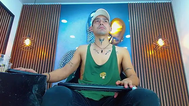 Show modela DarkHuntter na web-kameri
