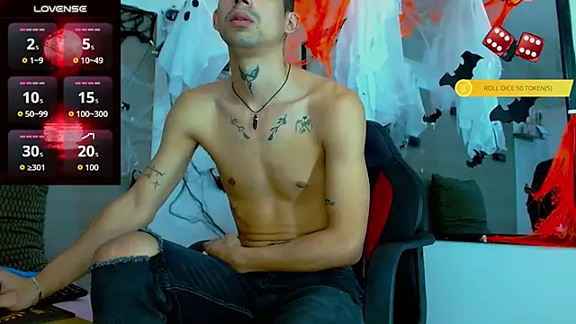 DarkHuntter Show in webcam
