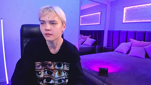 Matthew_Best Show in webcam