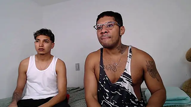 PaulXLeonhz webcam show