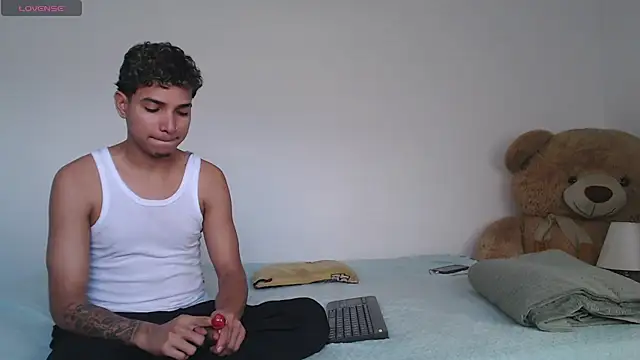 عرض كام PaulXLeonhz