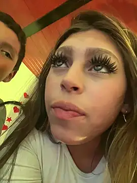 Chat +18 de SaaraKoch ao vivo