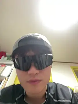 qiaotunnenjv 在線直播表演