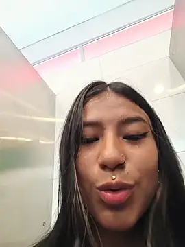 Webkamerová show CAATIISQUIIRT0