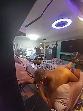 Opfree10 webcam show