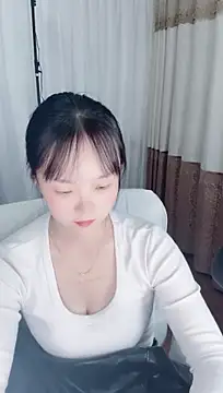 yiyi88888's Live XXX Chat