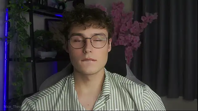 Nico_Theo: вебкам-шоу