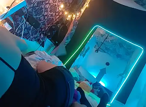 Czat XXX na żywo – therealrawmilfmommy
