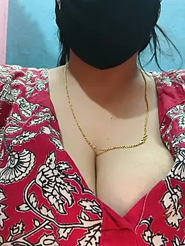 radhika7979's Live XXX Chat
