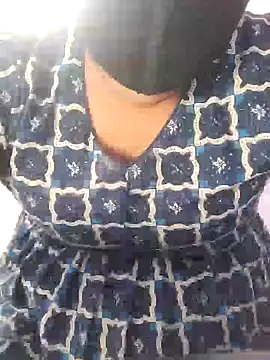 Pokazy przed kamerką – tamilsweety1430