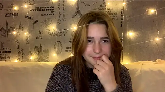 KassieIhenyen Webcam-Show