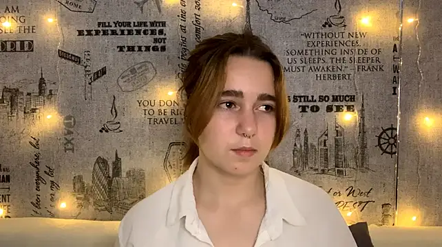 KassieIhenyen Chat XXX live