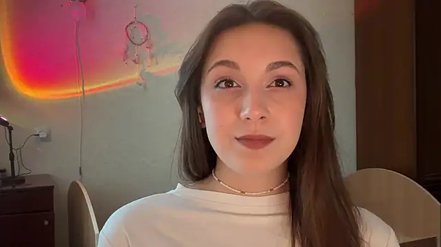 CortneyMontaluo Show in webcam
