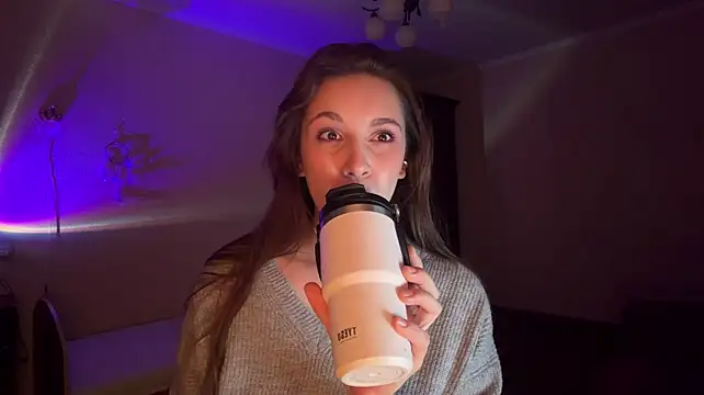 CortneyMontaluo's Webcam Show