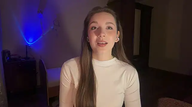 CortneyMontaluo Live XXX-Chat