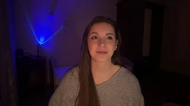 XXX chat uživo modela CortneyMontaluo