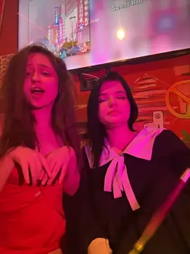 double_troubles' Live XXX Chat