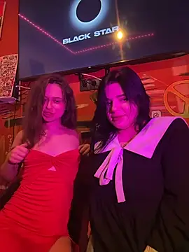 צ'אט XXX בשידור חי של double_troubles