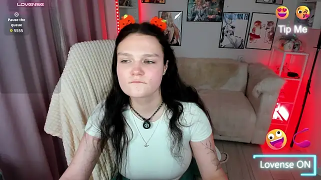 Show modela Lincy_Parker na web-kameri