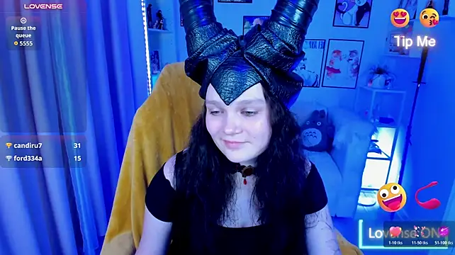 Lincy_Parker Pertunjukan Webcam
