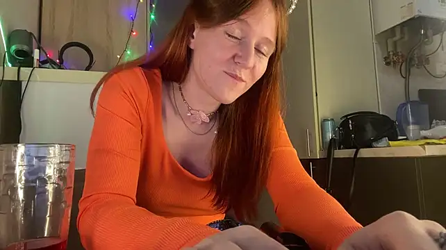 XXX chat uživo modela EllenMoorhead