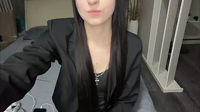 MissEvelin – webcam-show