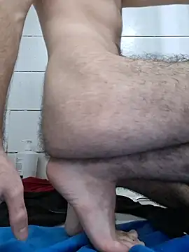 virginhairyboy20 Adlı Modelin Web Kamerası Şovu