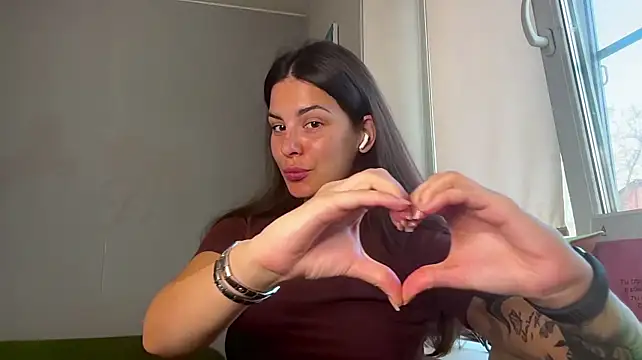TawnaSeveryn Chat XXX in diretta