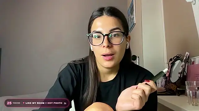 Chat +18 de TawnaSeveryn ao vivo