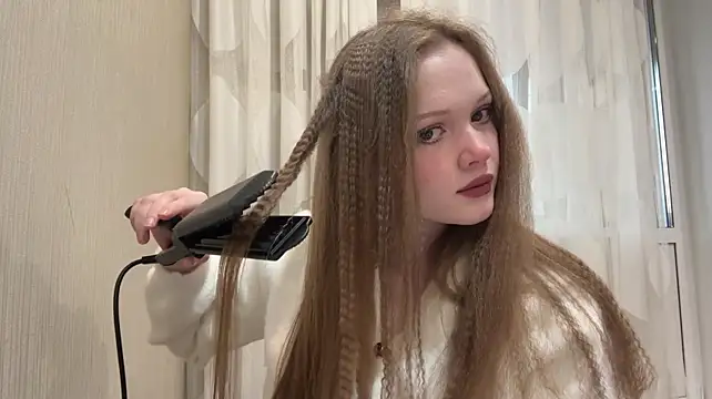 TawnaQasba – Kamerová šou