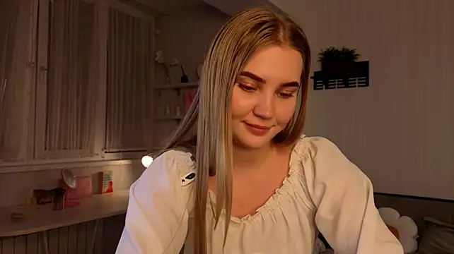 AdamRuder Show in webcam
