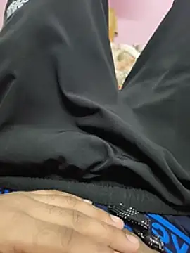 Pertunjukan Kamera Web vikasninja