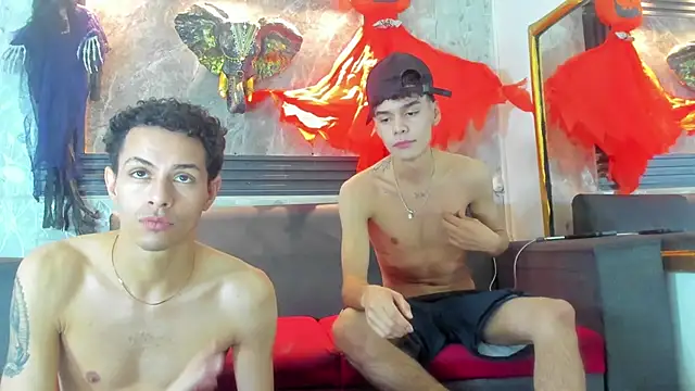 Show modela Axel_Bless na web-kameri