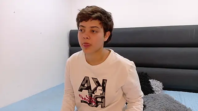 Lexaa_Kitty_ Шоу с уебкамера