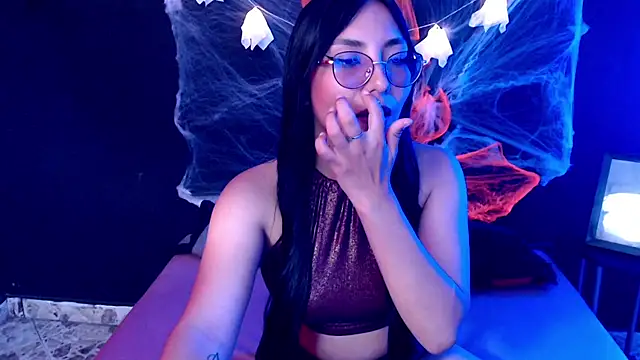 Violet_Vice Show in webcam